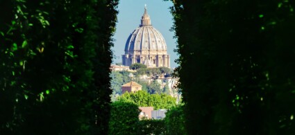 Rome insolite : guide des lieux secrets et trésors cachés de la Ville Éternelle